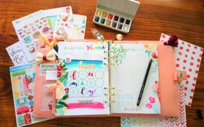 PLANNER AND WATERCOLORS. Techniques – Includes video