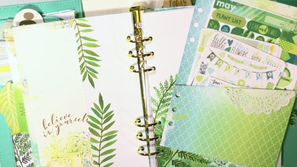 Cocoa Daisy Planner | Pocket Dashboard by Janet Perafan-Babar