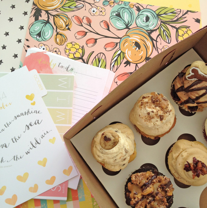 cupcakes and pretty paper